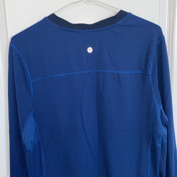 Lululemon Men's Crew Neck Long Sleeve Top Medium Blue Striped Inner Pock… - Picture 5 of 10